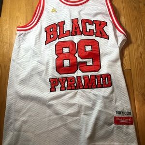 Black Pyramid Jersey
